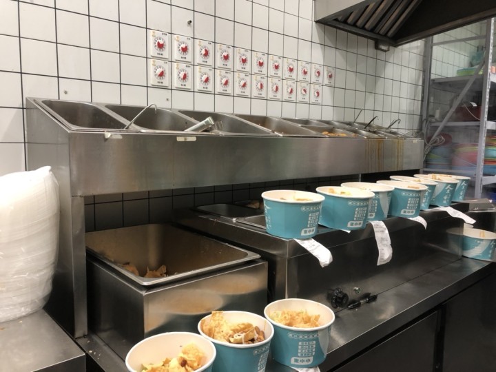 餐飲行業為什么選擇螺螄粉加盟？選擇螺螄粉加盟有哪些好處？