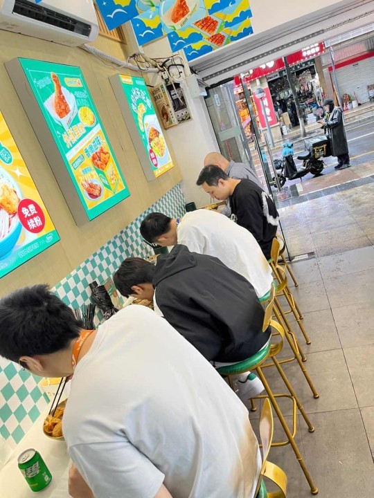 加盟朱小小螺螄粉的好處在哪里？朱小小螺螄粉的運營模式怎么樣？