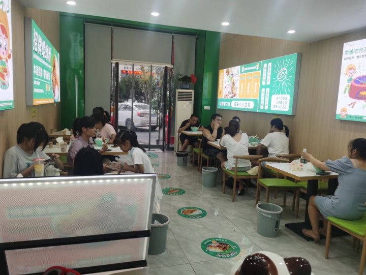 朱小小螺螄粉加盟品牌為什么受投資創(chuàng)業(yè)者青睞？加盟朱小小螺螄粉優(yōu)勢