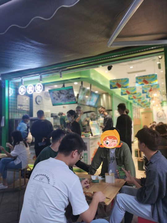 加盟朱小小螺螄粉，在總部的扶持下快速成長