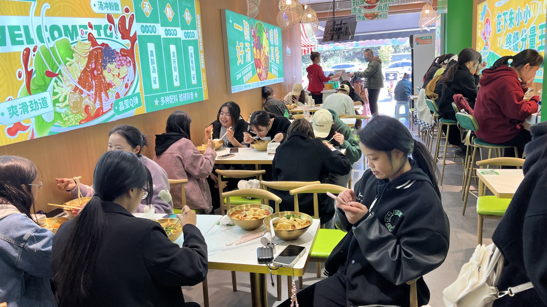 朱小小螺螄粉：從地方美食到千家萬戶的味蕾盛宴