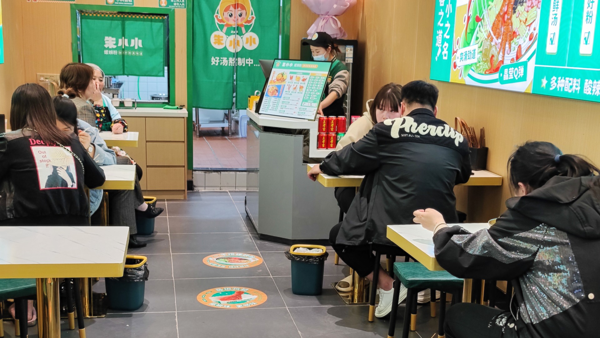 螺螄粉加盟潛力大，經(jīng)營(yíng)螺螄粉加盟店需要注意什么問題？